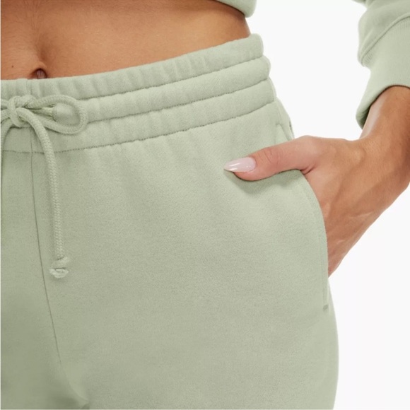 Aritzia TNA Cozy AF Sweatpants - Picture 3 of 10